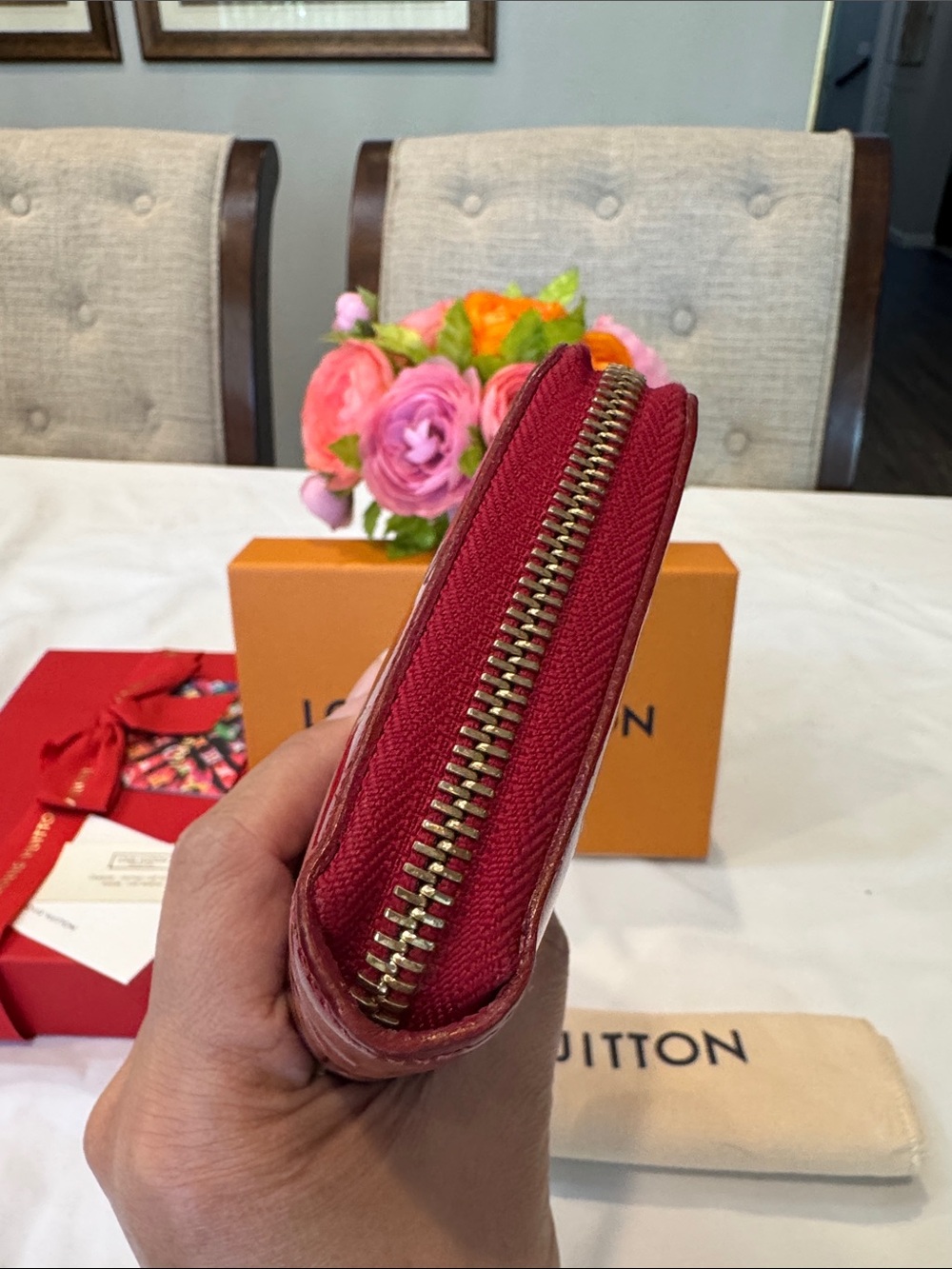 Authentic Louis Vuitton Vernis Zip-Around Wallet in Deep Red - Picture 7 of 16